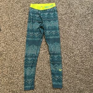 Nike Pro printed dri-fit leggings